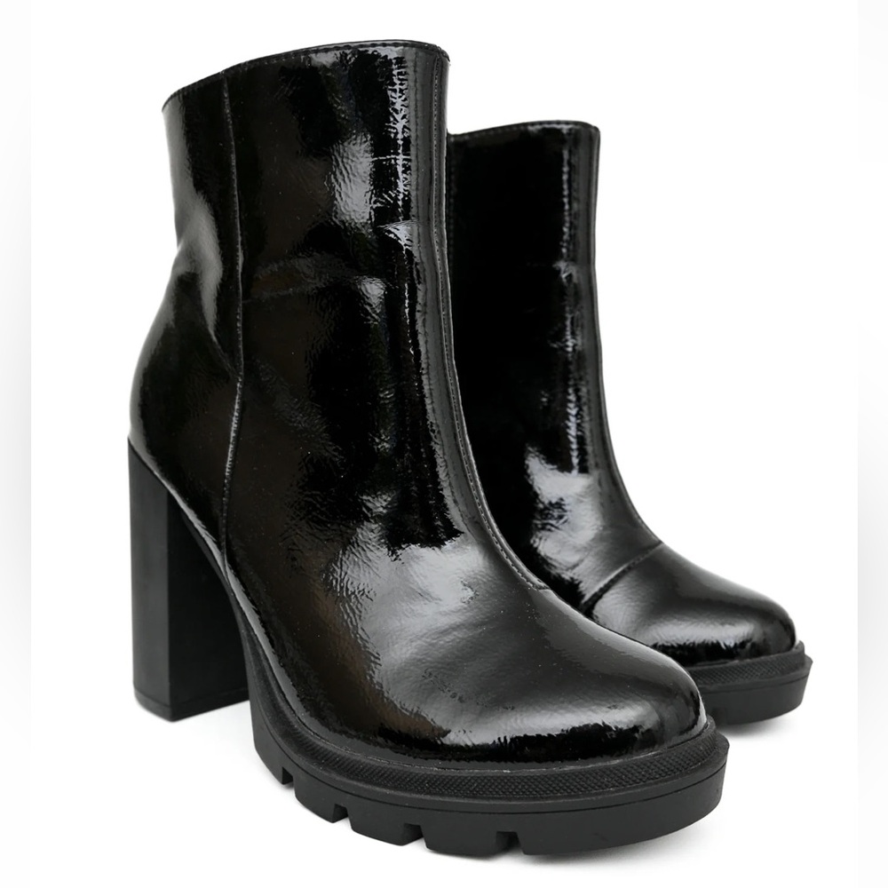 Wild Pair Patent Booties NWOB
